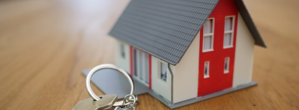 Expat Bridging Loan Expat bridging loan - house keys for fast property completion
