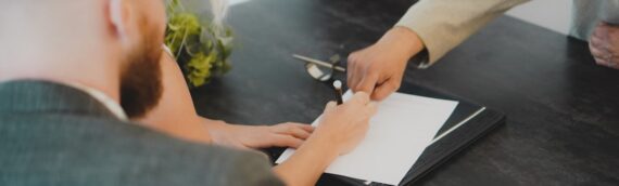 Guarantor Mortgages for Expats: How They Differ From JBSP