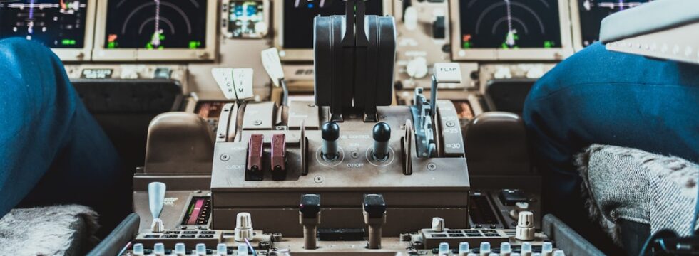 Airline pilot representing pilots and aircrew mortgage applicants