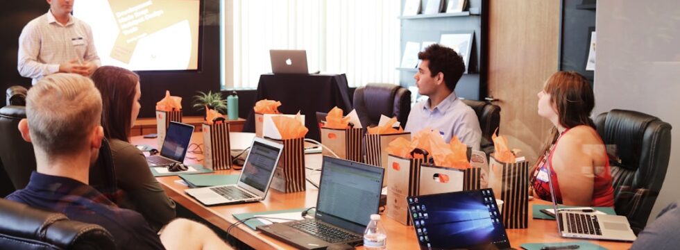 About Us Premier Expat Mortgages About Premier Expat Mortgages - professional team meeting