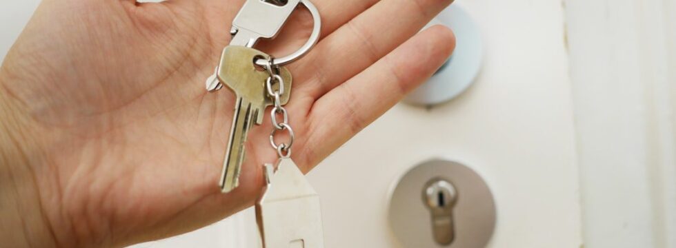 Bridge to let mortgage UK - rental property key handover