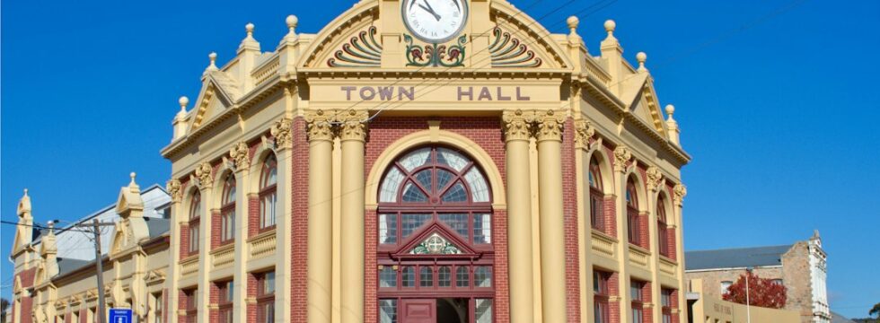 Commercial property local authority searches UK - town hall council building