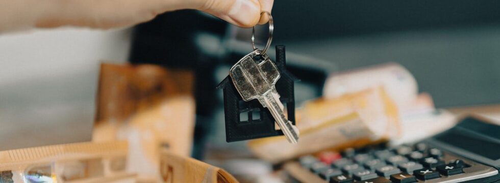 Insuring UK property from overseas - house keys rental handover